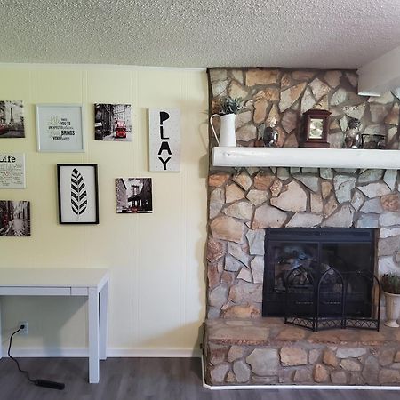 Private Single Level Standalone House Large Lot - 3 Bedrooms Charlotte Buitenkant foto