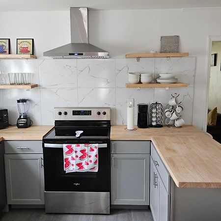 Private Single Level Standalone House Large Lot - 3 Bedrooms Charlotte Buitenkant foto