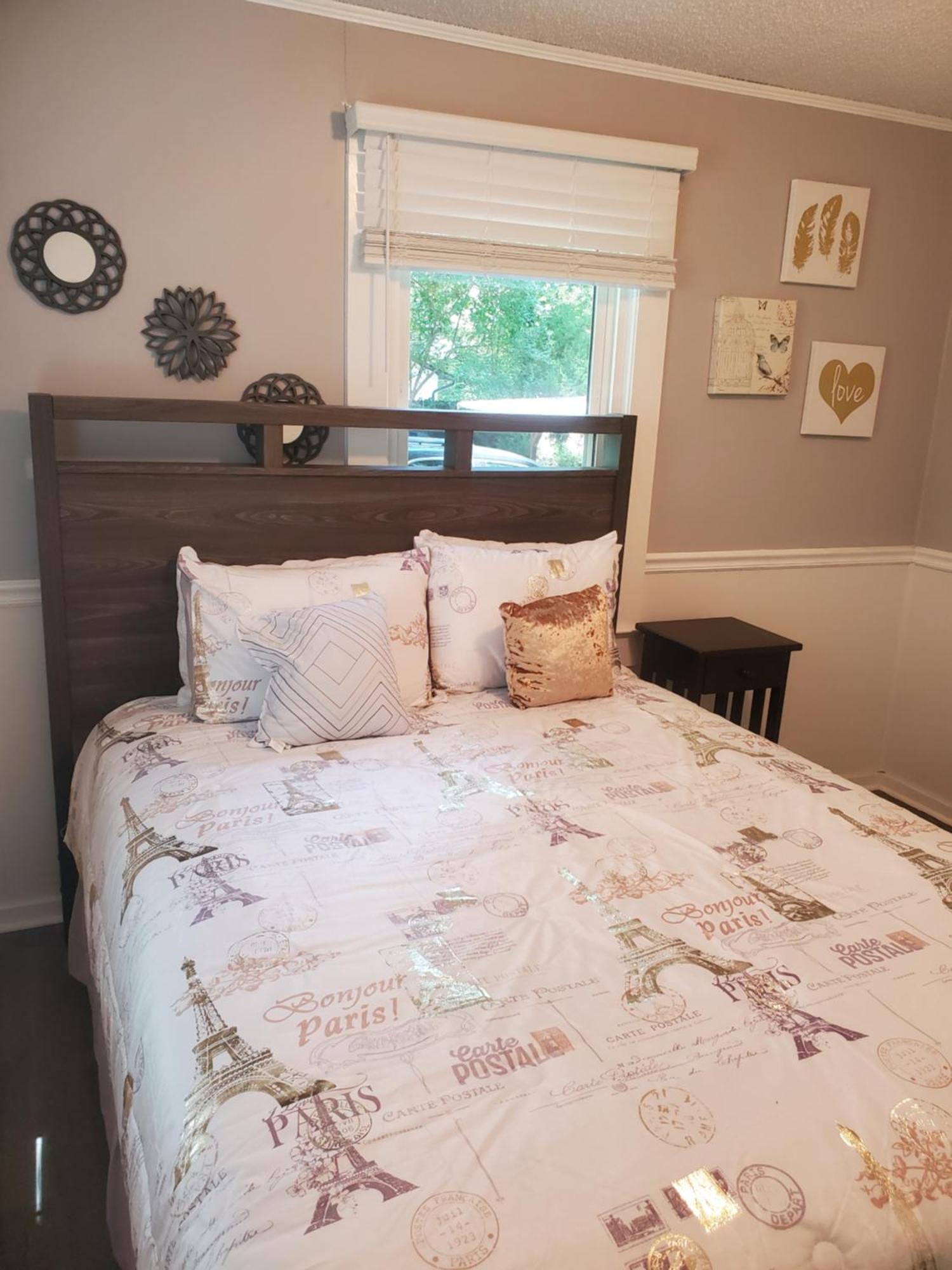 Private Single Level Standalone House Large Lot - 3 Bedrooms Charlotte Buitenkant foto