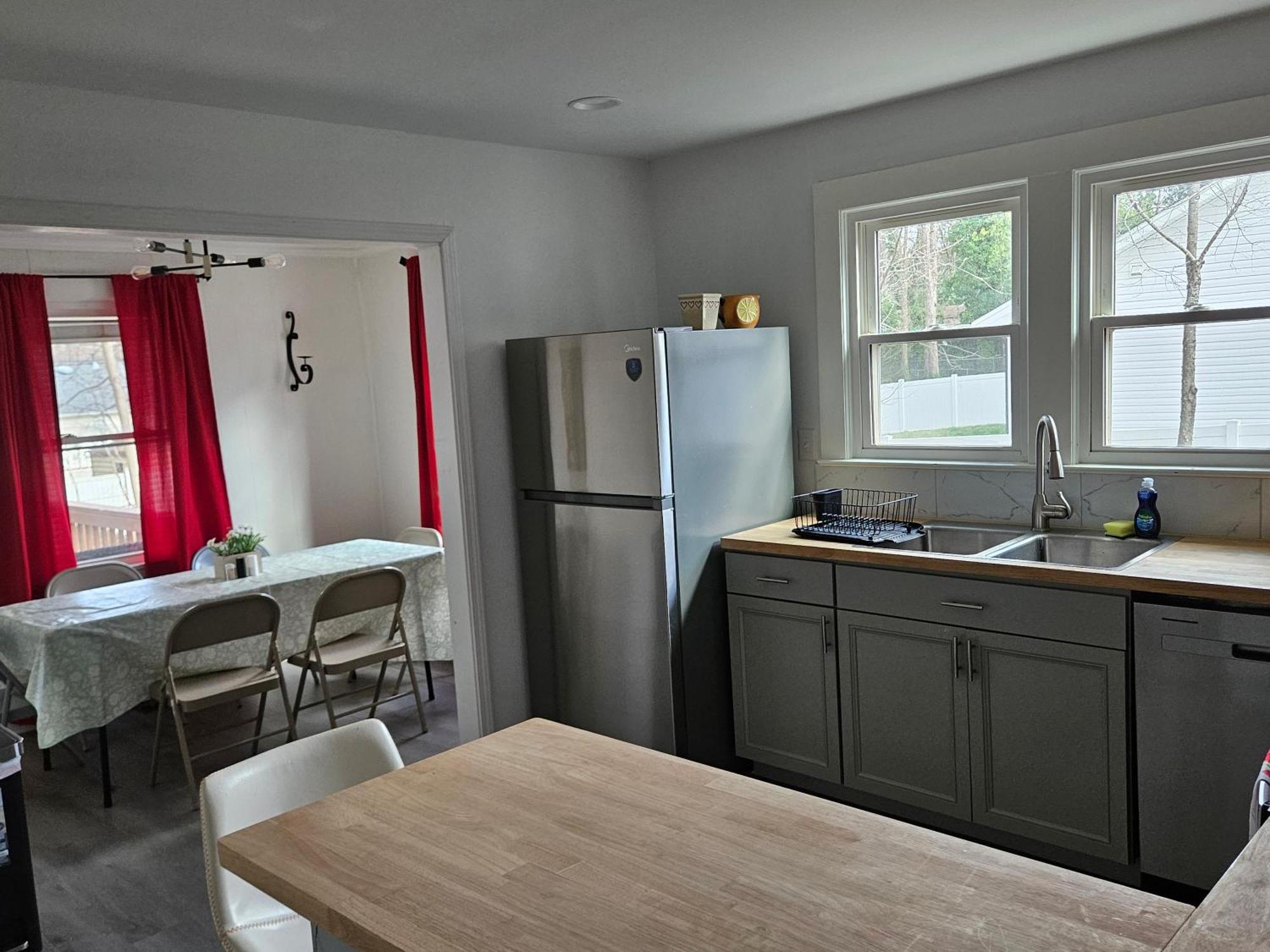 Private Single Level Standalone House Large Lot - 3 Bedrooms Charlotte Buitenkant foto